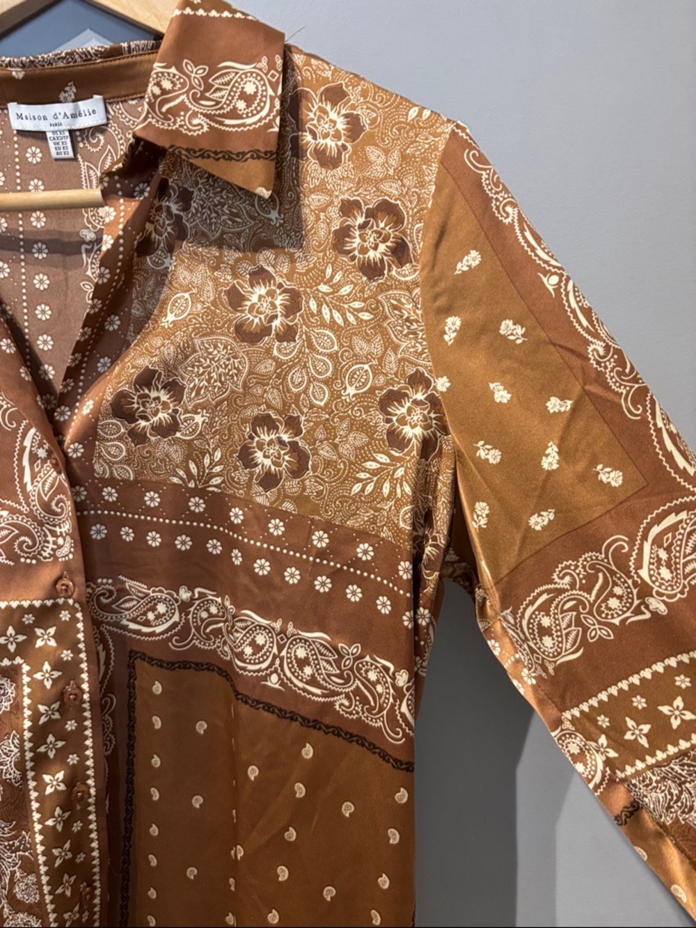 Maison d’Amelie Floral and Paisley Patterned Oversized Blouse - Picture 4 of 7